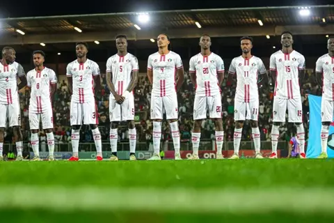 "فيفا" يوقف نائب رئيس الاتحاد السوداني 15 مباراة.. ما القصة؟